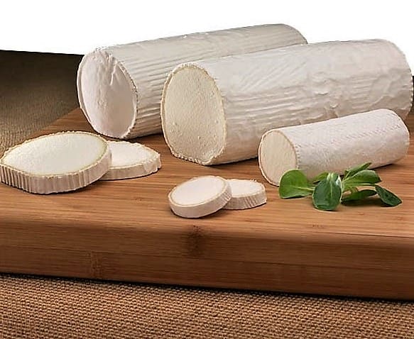 quesos artesanos rulo de cabra